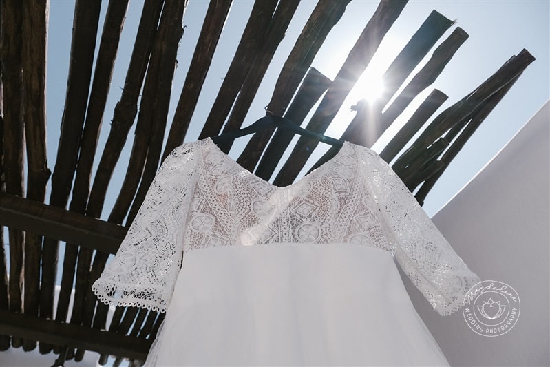 Bohemian and elegant wedding in Mykonos
