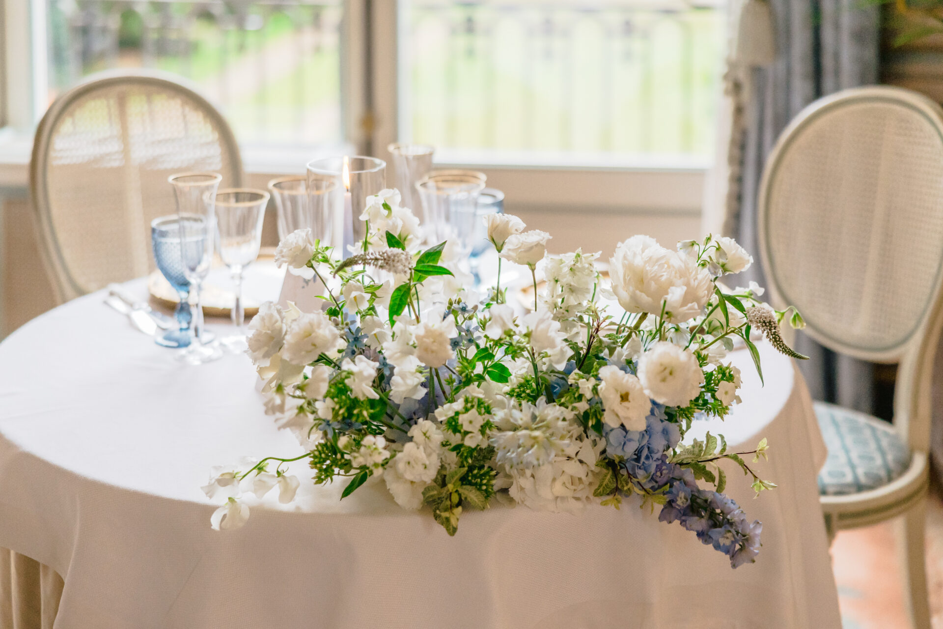 Intimate wedding in Paris