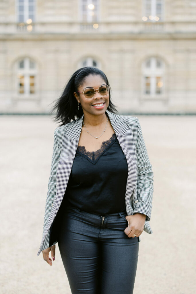 Sandrine Photo by Jeremie Hkb 6